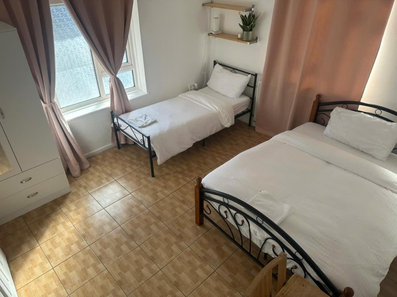 Tran Uk Homestay Londres Extérieur photo
